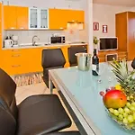 Amazing Sea View 6 P Apartman *