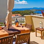 Amazing Sea View 6 P * Hvar Town